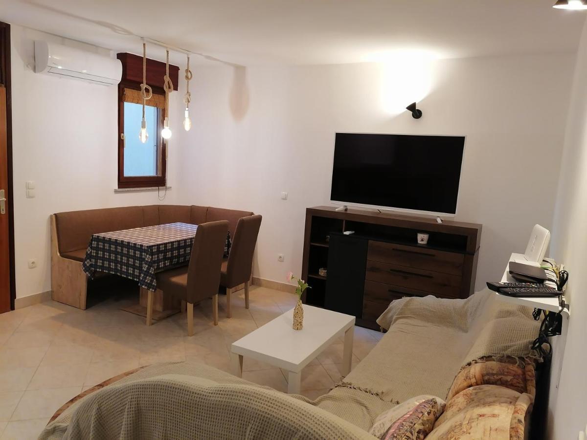 Ferienwohnung Kika Dramalj Exterior foto